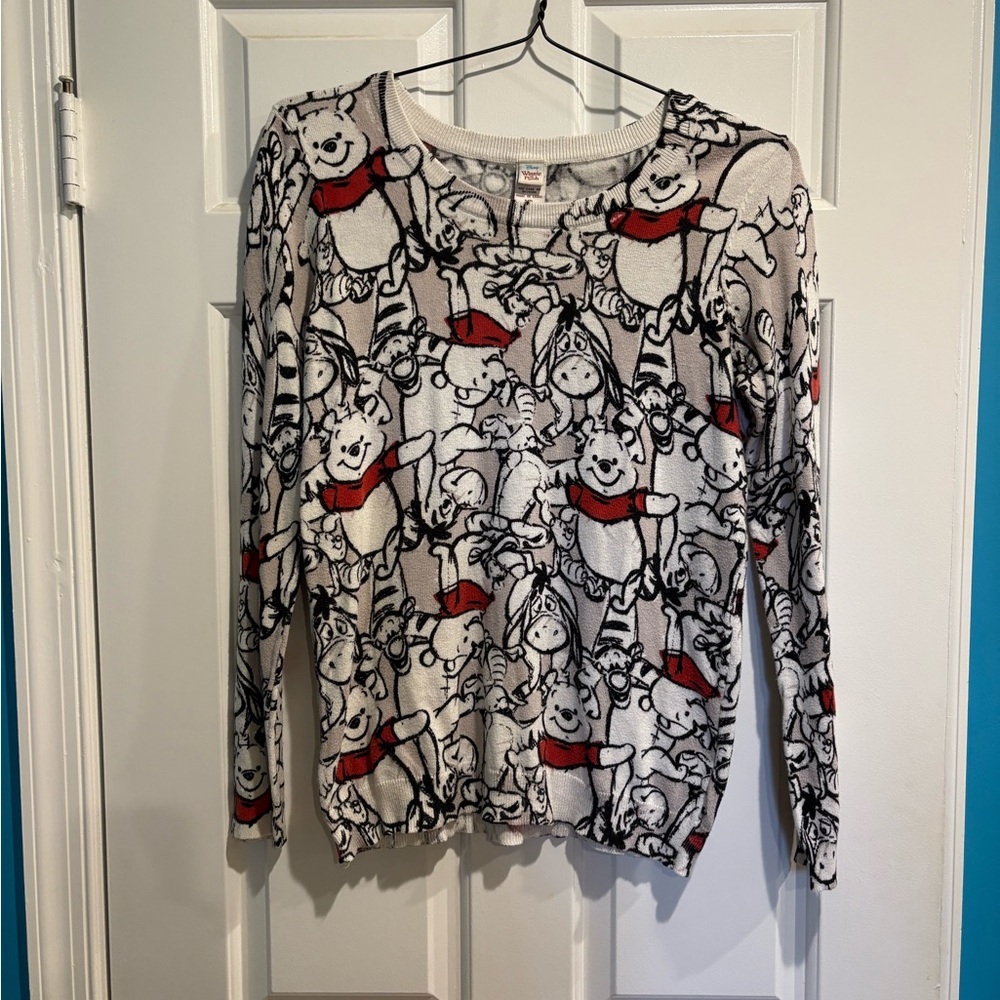 Disney Winnie the Pooh lightweight sweater top gray white red M